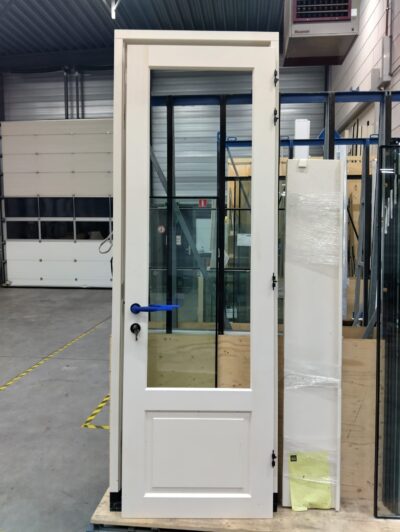 Hardhouten kozijn met afgangen deur Afmeting 867 x 2500 mm